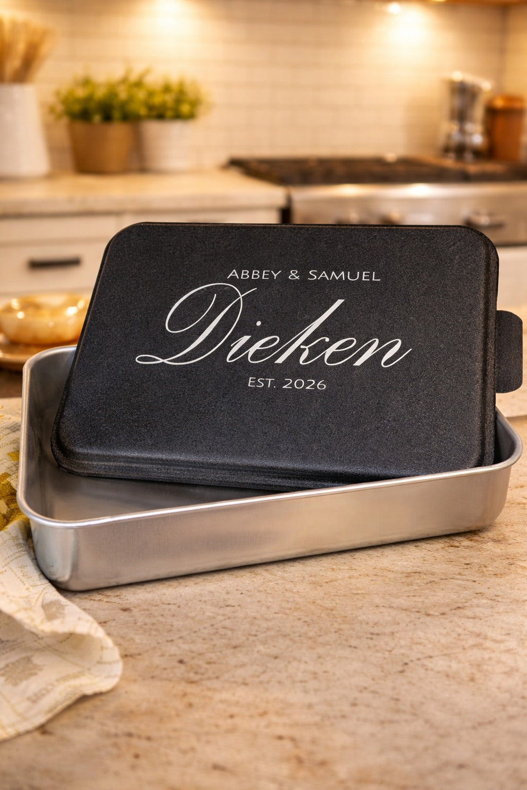 Personalized Aluminum Cake Pan with Lid