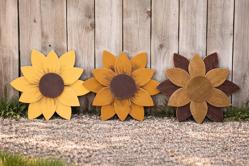 Pretty Porch Paint Night with Cedar Roots (Monday, June 8, 2026)